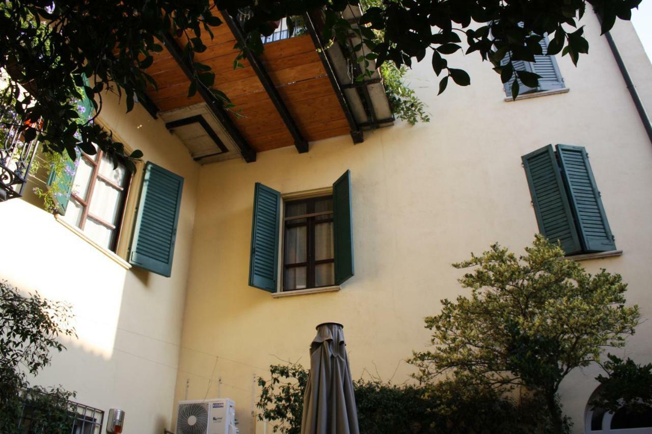 מאנטובה B&B Casa Dei Poeti מראה חיצוני תמונה