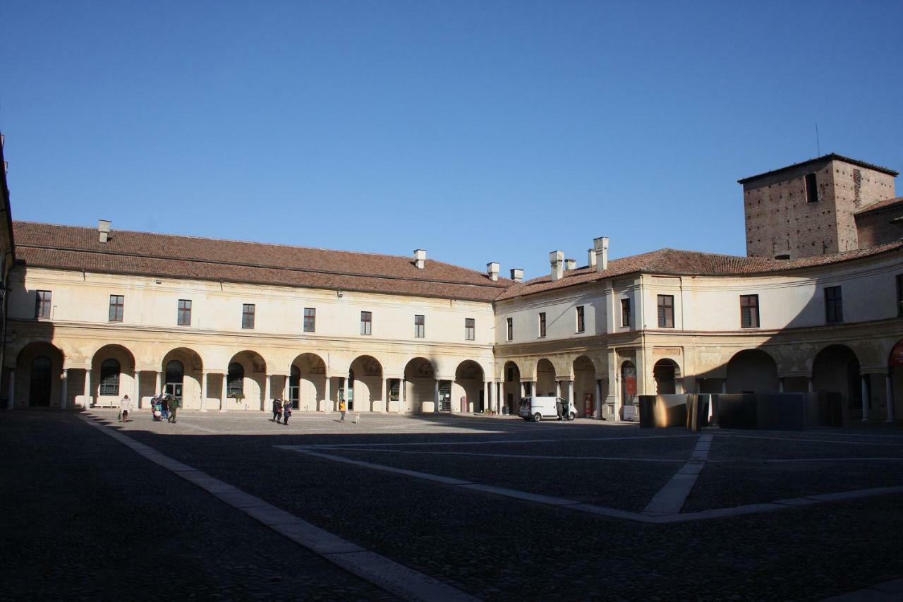 מאנטובה B&B Casa Dei Poeti מראה חיצוני תמונה