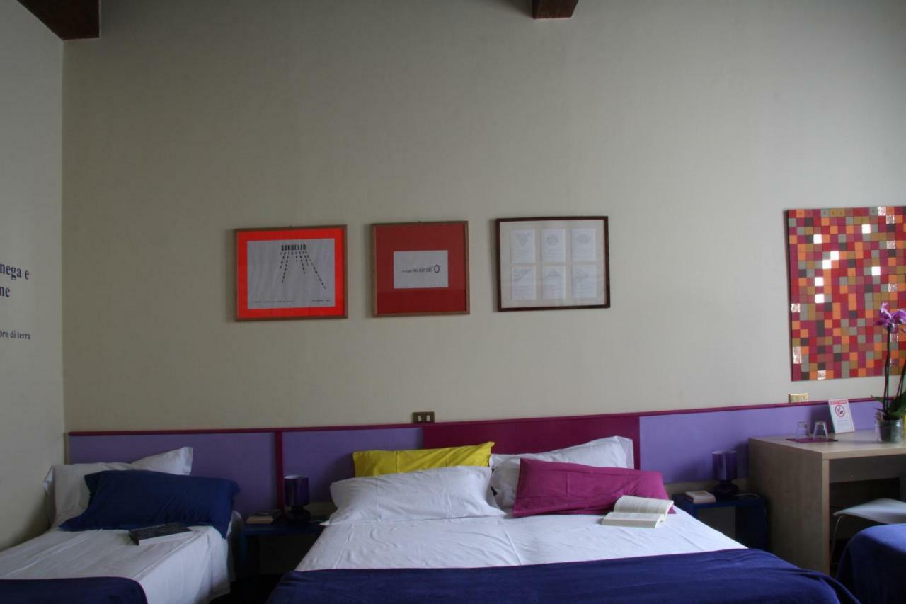 מאנטובה B&B Casa Dei Poeti מראה חיצוני תמונה
